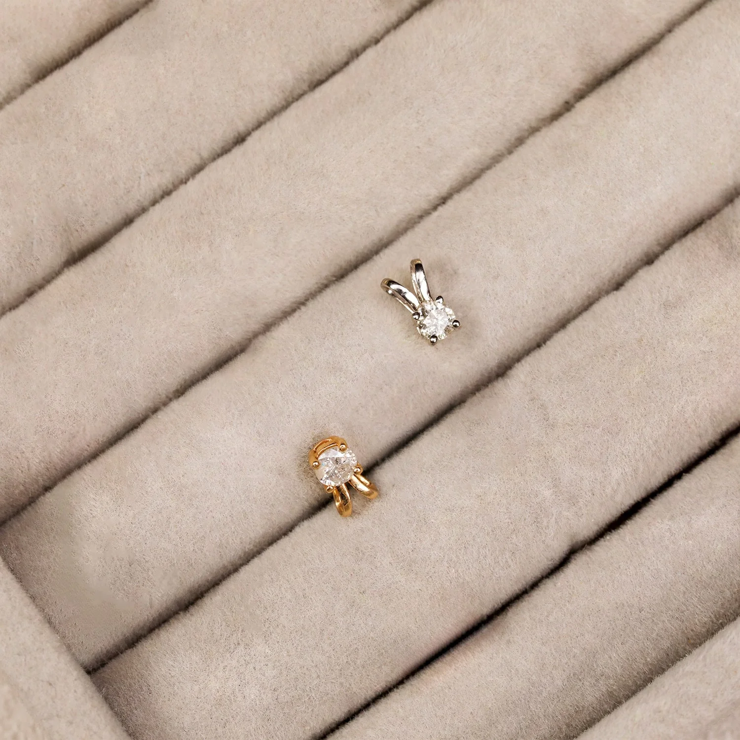 Round .10ct Diamond Solitaire Pendant - Image 5